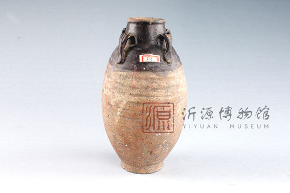 金酱釉弦纹四系瓷瓶