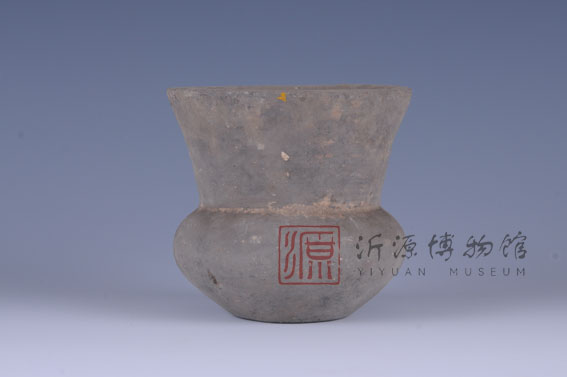 西汉灰陶尊