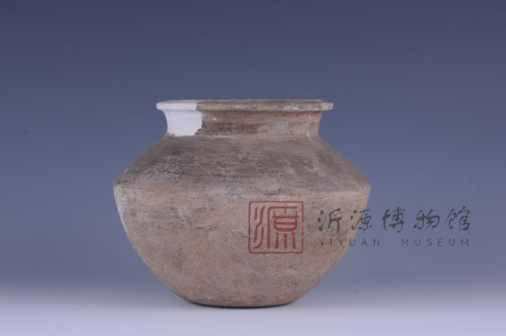汉灰陶罐
