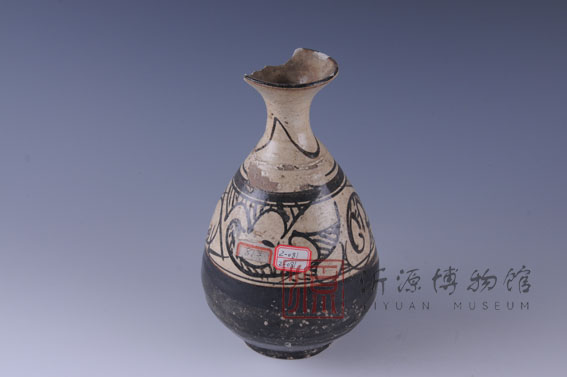 宋白釉黑花玉壶春瓷瓶