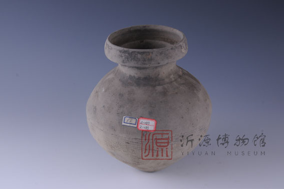 汉绳纹盘口灰陶罐
