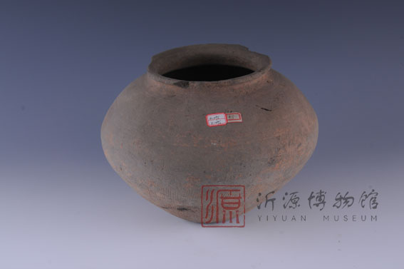春秋绳纹灰陶罐
