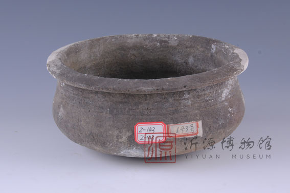 西周弦纹灰陶洗