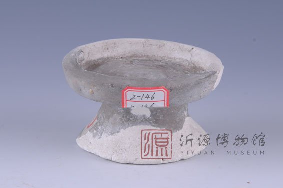 汉矮柄灰陶豆