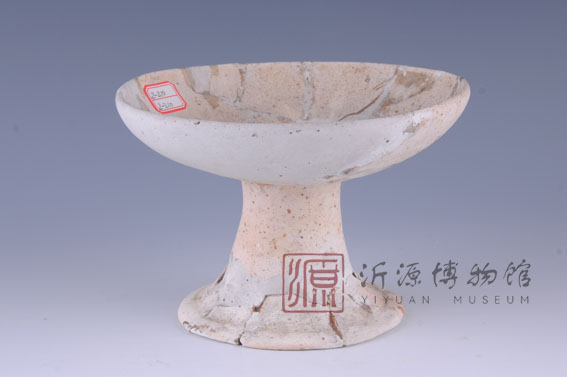 新石器时代大汶口文化镂孔白陶豆