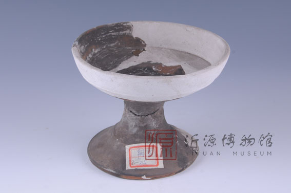 春秋矮柄灰陶豆