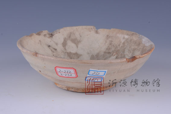 唐白釉瓷碗