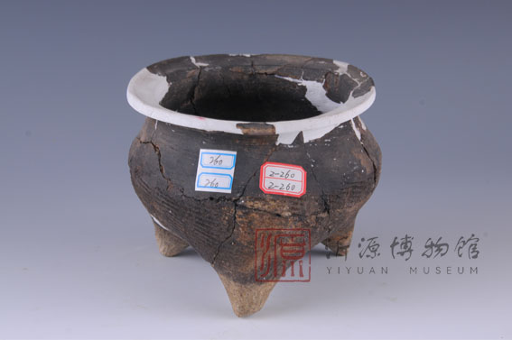 春秋绳纹灰陶鬲