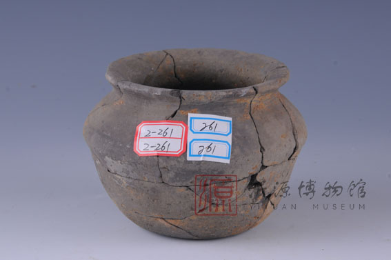 西周灰陶罐