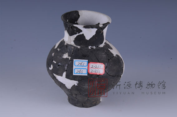 新石器时代龙山文化黑陶壶