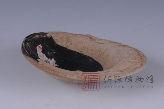 清酱釉瓷灯盏