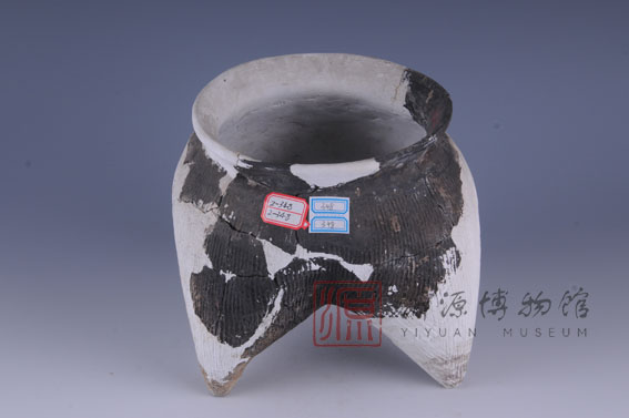 西周绳纹灰陶鬲