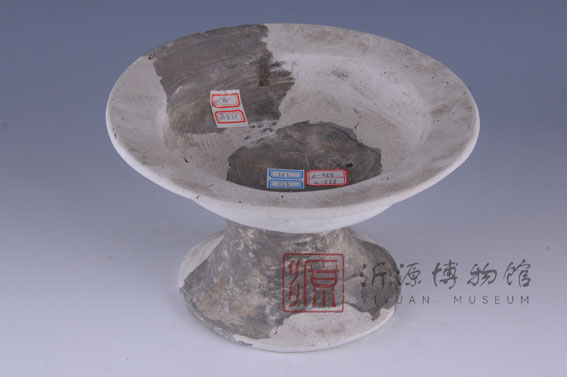 西周豆形灰陶簋