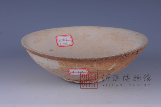 元白釉瓷碗
