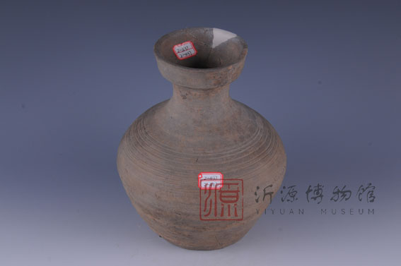 汉弦纹灰陶盘口壶