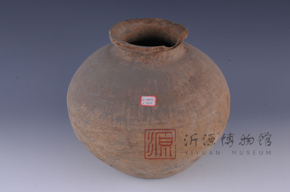 汉绳纹灰陶罐