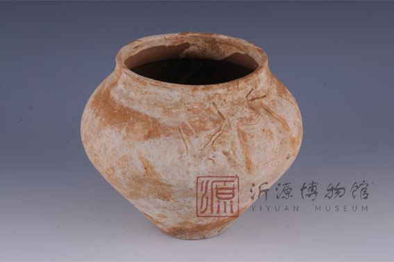 明弦纹白釉瓷坛