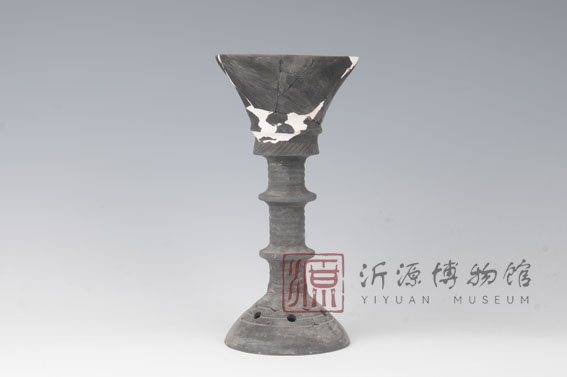 新石器时代大汶口文化镂孔高柄黑陶杯