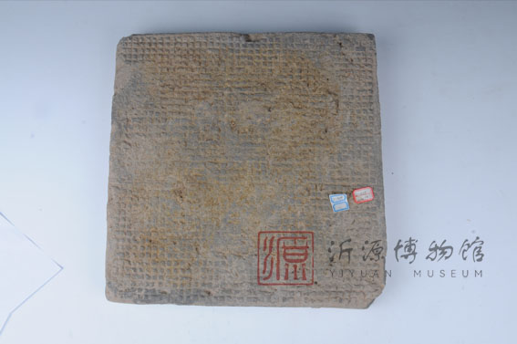 汉方格纹灰陶砖