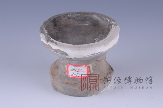 春秋矮柄灰陶豆