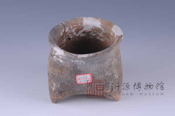 春秋绳纹灰陶鬲