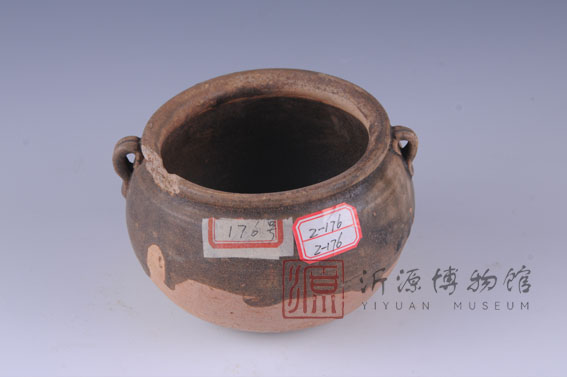 五代褐釉二系瓷罐