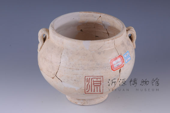 宋白釉弦纹二系瓷罐