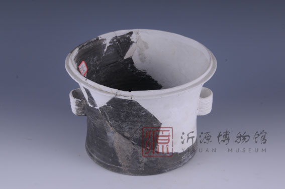 新石器时代龙山文化二系弦纹黑陶盆