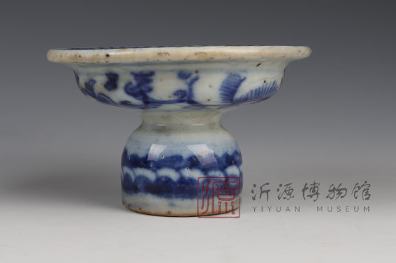 清青花高足盘